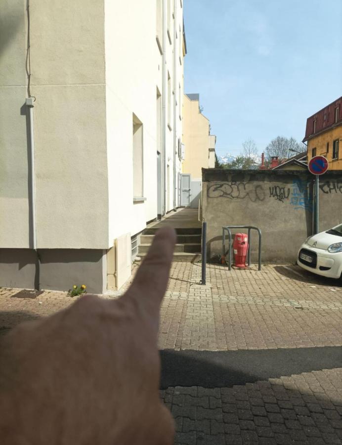 Fontaine Le Duplex - Gare / Tram / Netflixアパートメント エクステリア 写真